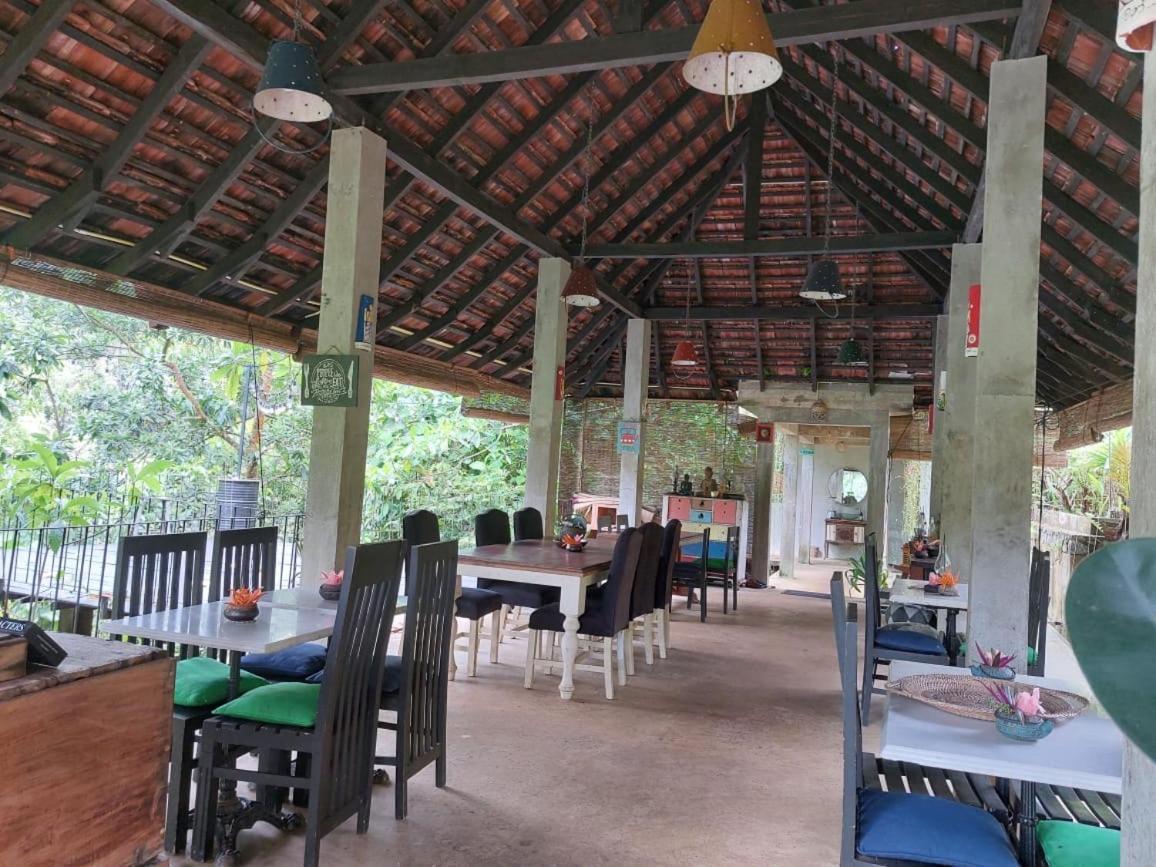 Jansen'S Bungalow Sinharaja Rainforest Retreat Kudawe Exterior photo