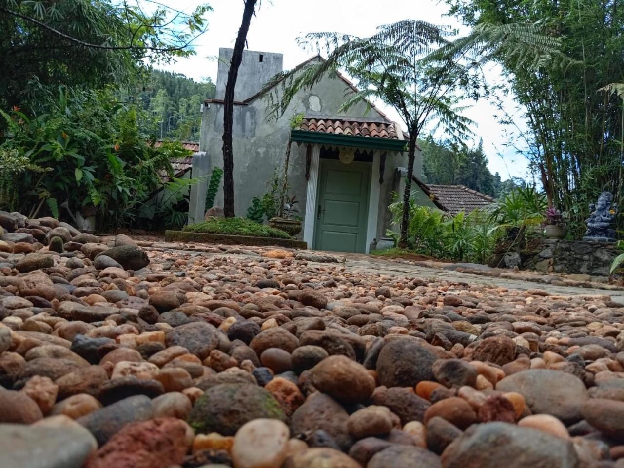 Jansen'S Bungalow Sinharaja Rainforest Retreat Kudawe Exterior photo